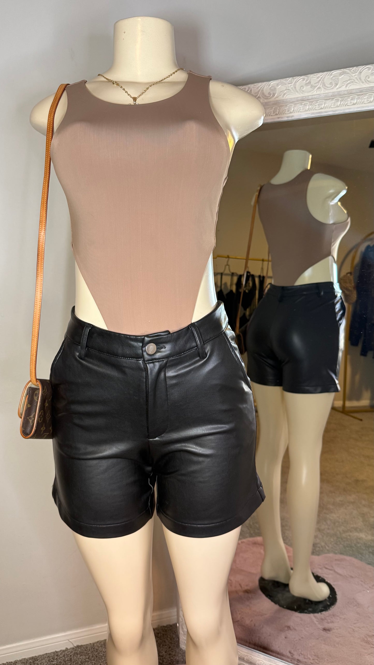 BODY COSTILLERO