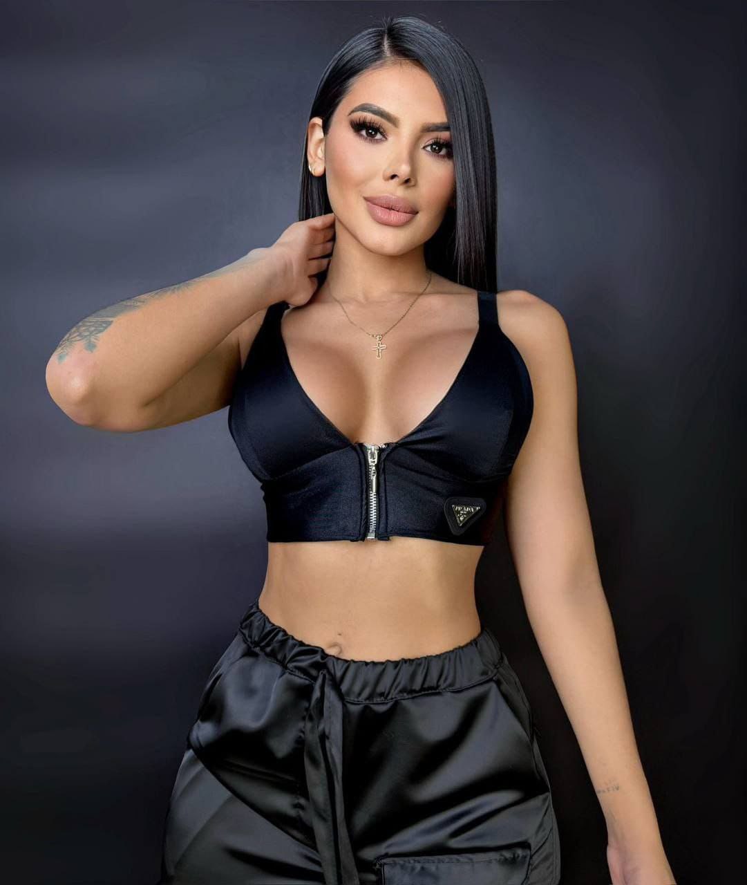 CROP TOPS